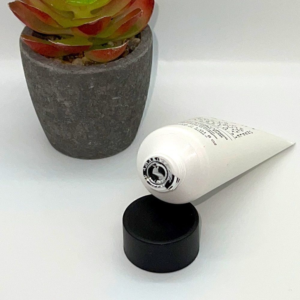 $40💥 AVANT PRO PERFECTING COLLAGEN PRIMER - Picture 4 of 4